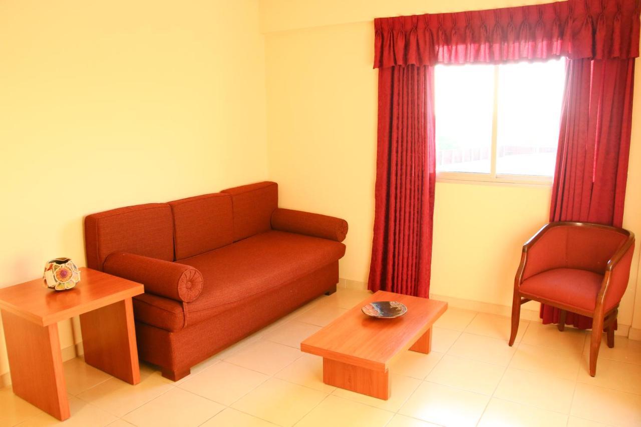 Itauguá Olimpo Hotel & Suites מראה חיצוני תמונה